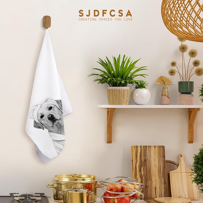 Funny Labrador Retriever Hand Towels, Labrador Retriever Gifts for Women, Yellow Lab Gifts Decorative Hand Towels for Bathroom Decor, Funny Dog Bathroom Decor, 16x24 Inch